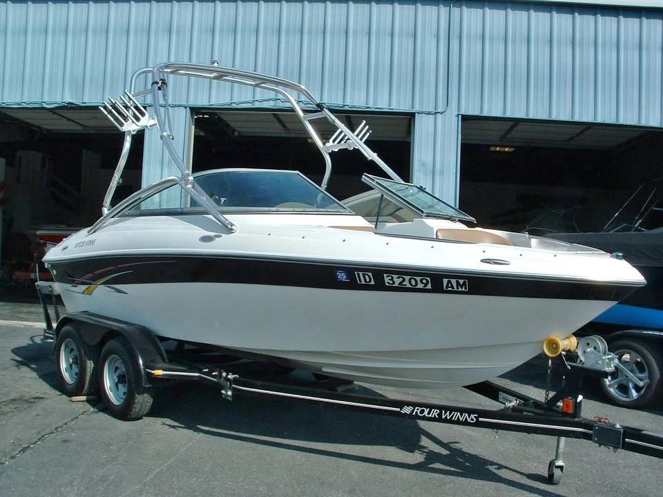 2007 Four Winns 190 horizon