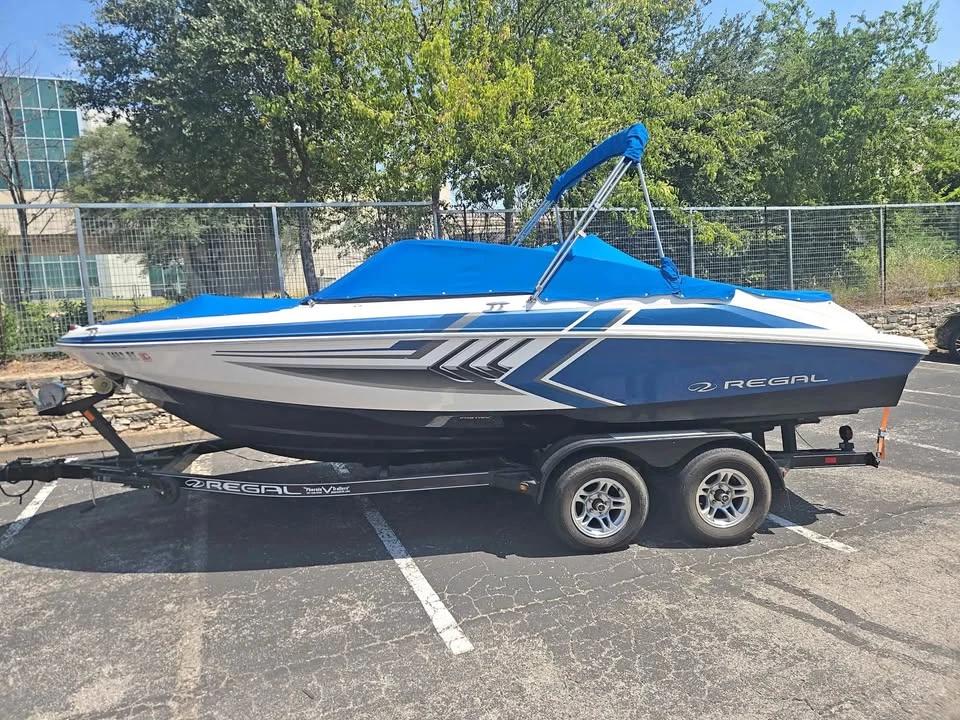 2016 Regal 2000 ESX