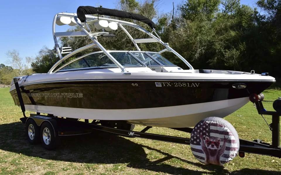 2008 NAUTIQUE 230