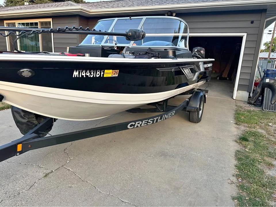 2022 Crestliner FishHawk 1850