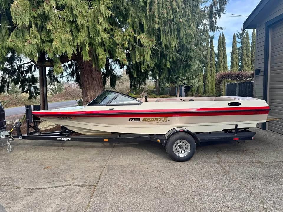 1999 Immaculate MB Sports LS200 ski boat LS200