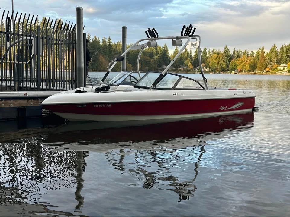 2002 Tige ski boat 21i