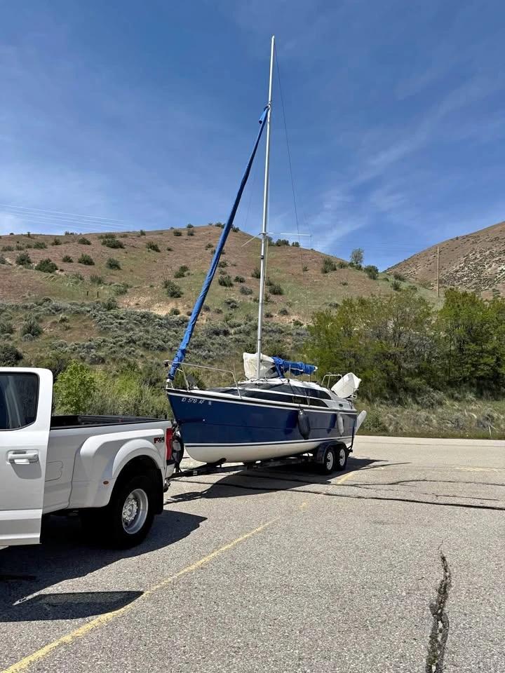 2004 MacGregor 26