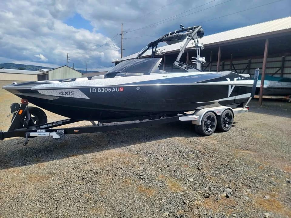 2014 Axis A24 Vandal Edition