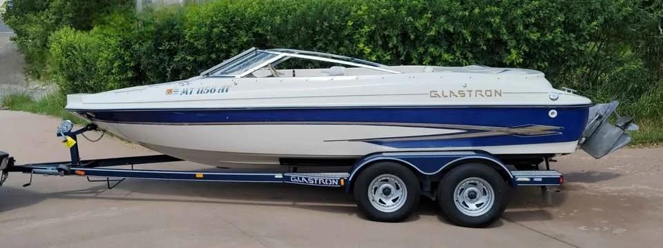 2000 Glastron GX 205 SF