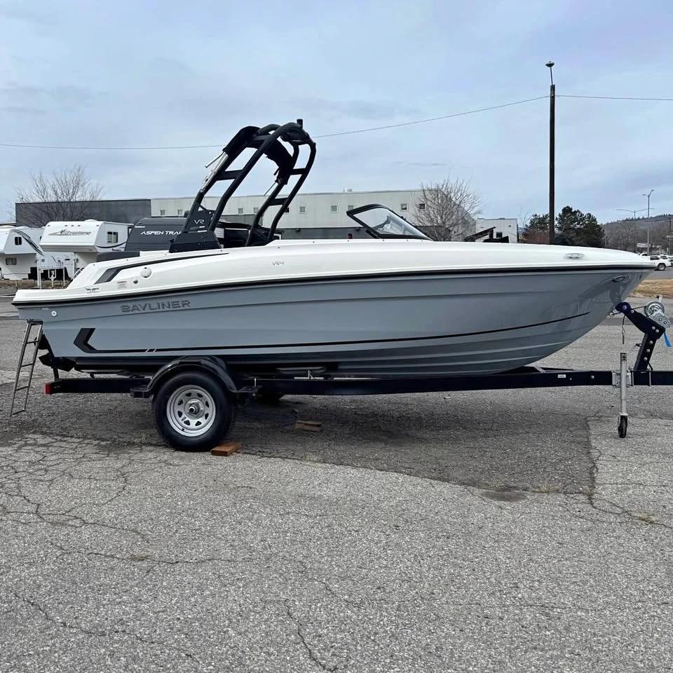 2025 Bayliner VR4
