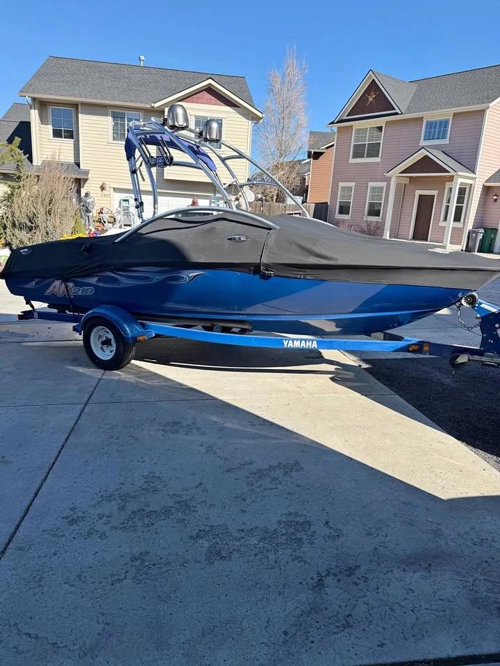 2003 Yamaha AR210