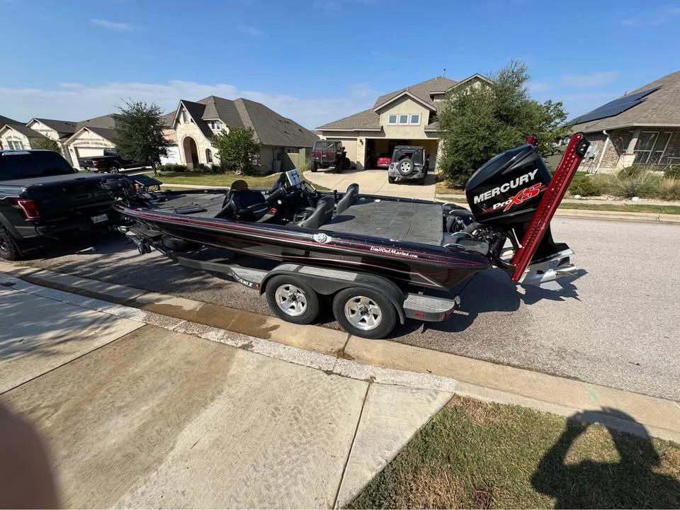 2013 Phoenix 920 Elite