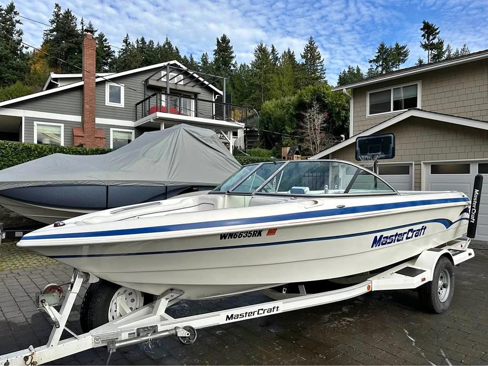 1999 MasterCraft Prostar 205