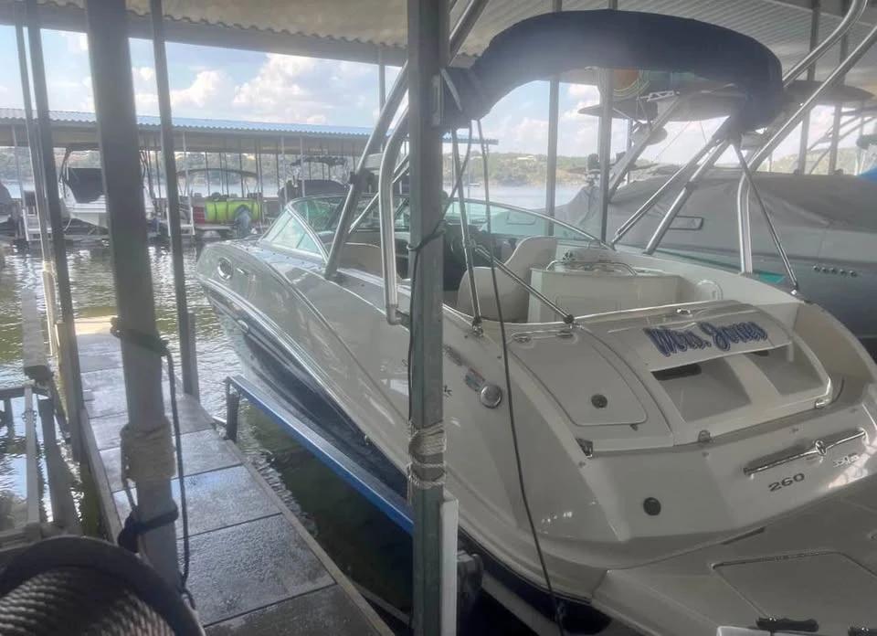 2008 Sea Ray Sundeck 260
