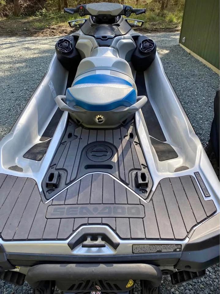 2020 SeaDoo GTX 230