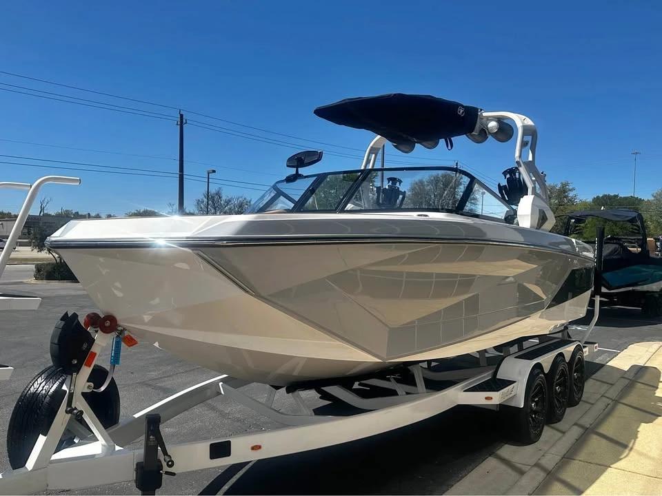 2021 Nautique G25