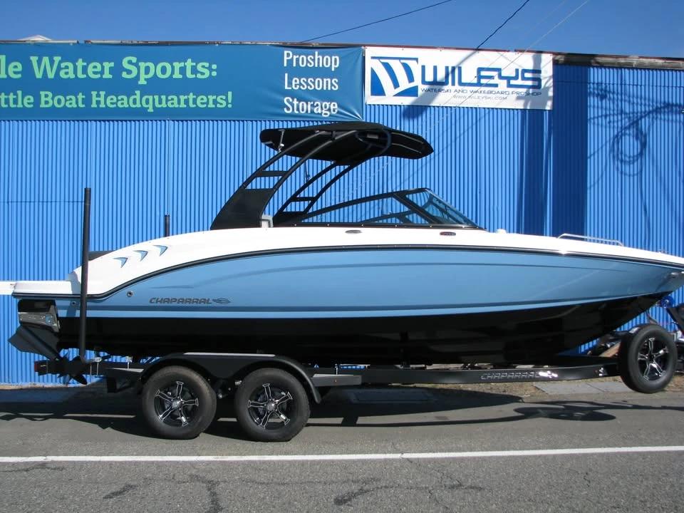 2023 Chaparral 23 surf 23 surf
