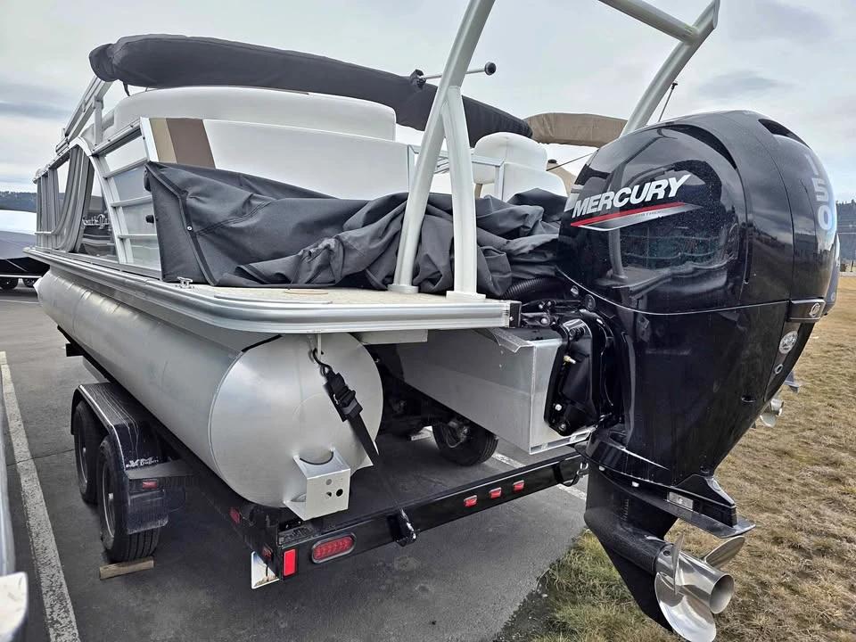 2023 South Bay 521RS