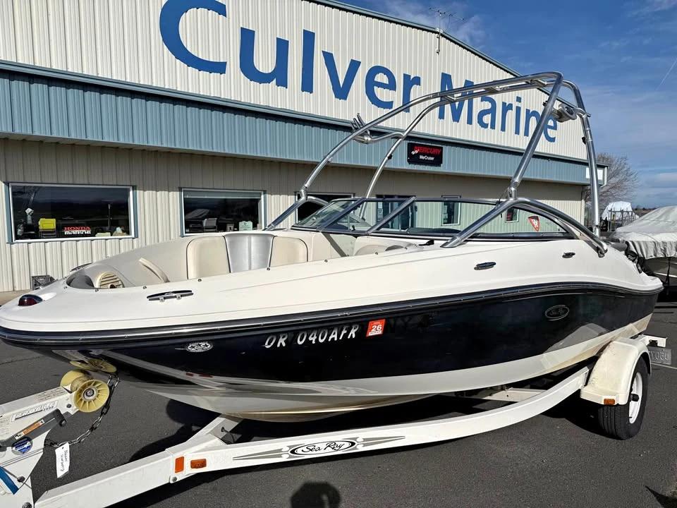 2008 Sea Ray 185 Sport