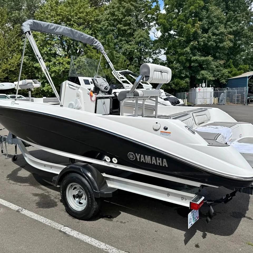 2018 Yamaha 190 FSH Deluxe