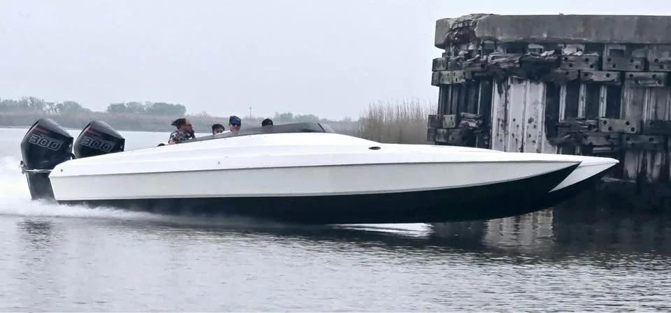 2020 Spectre Offshore