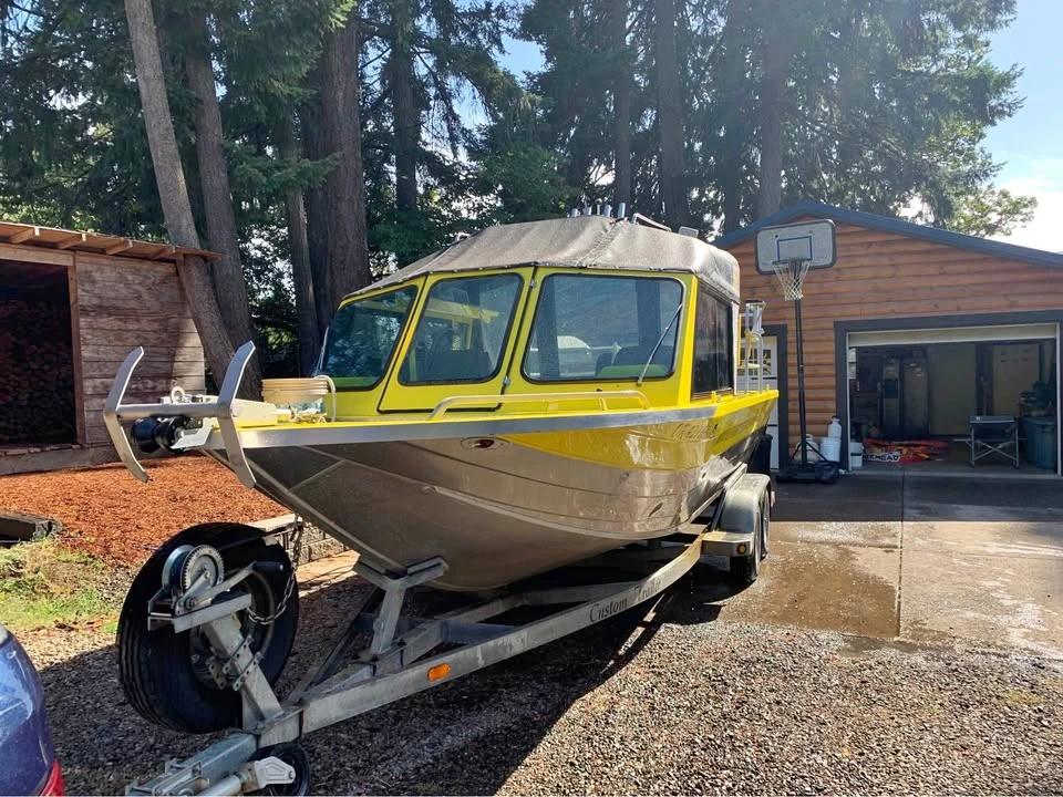2003 Custom Weld Storm 21’