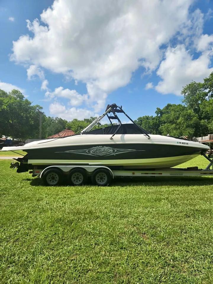 2005 Rinker Captiva 262