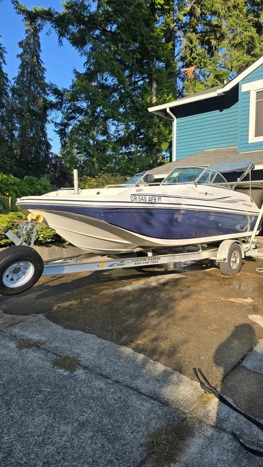 2014 Hurricane SunDeck 187 OB