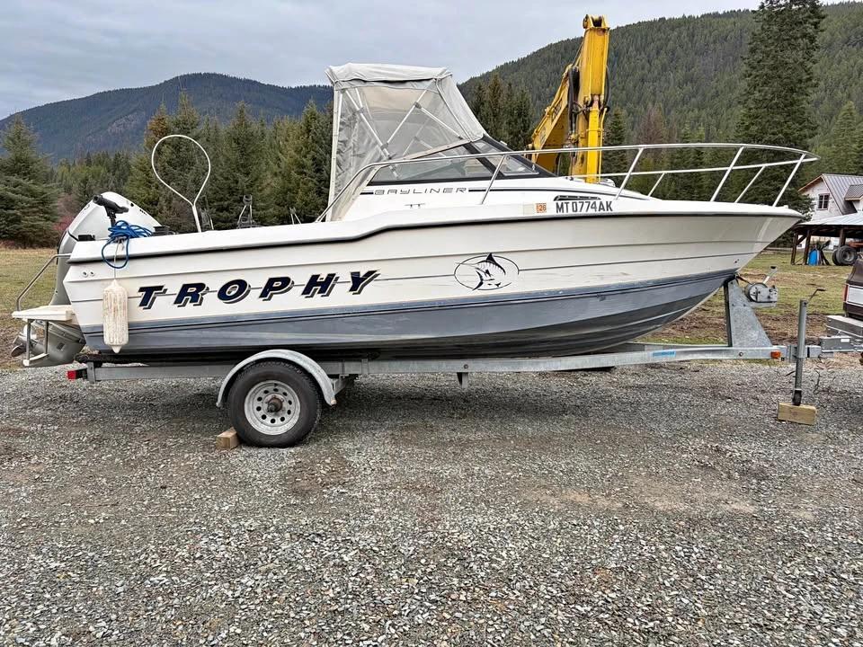 1992 Bayliner Trophy