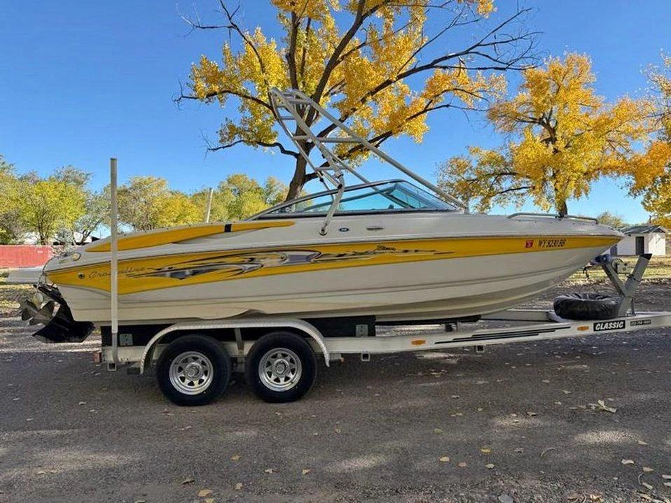 2005 Crownline 216 LS