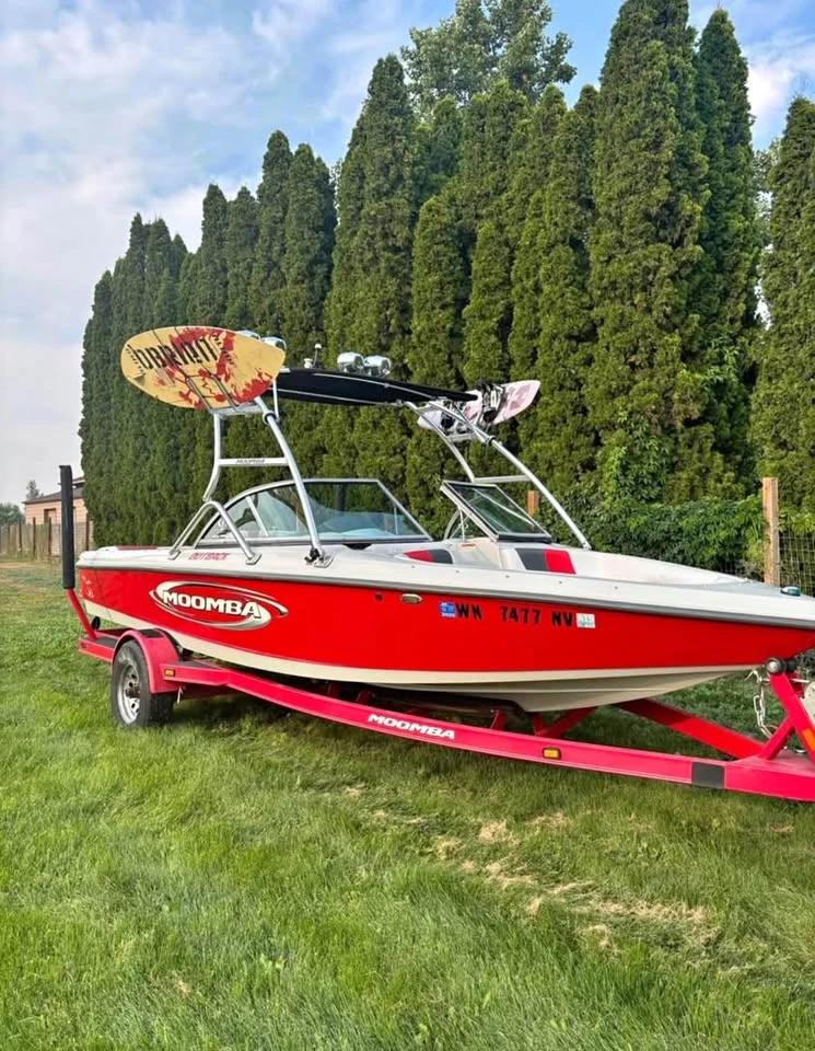 2006 Moomba Outback with Wake package Outback