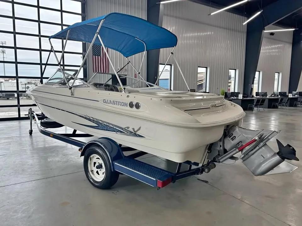 2002 Glastron SX 195
