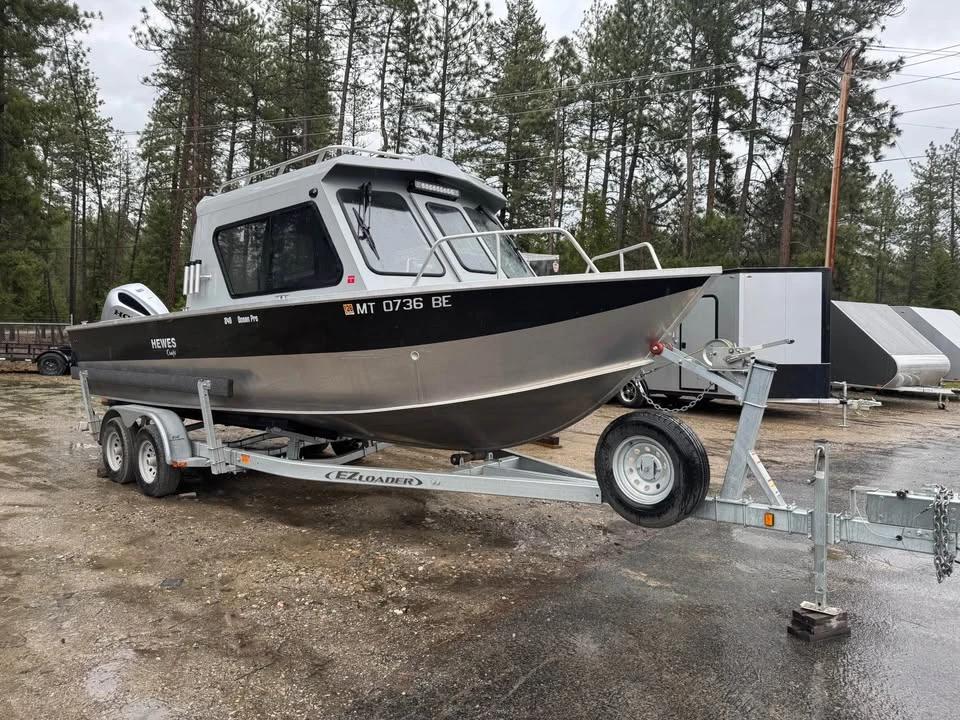 2020 Hewescraft 240 Ocean Pro