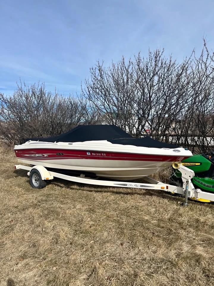2005 Sea Ray 185 Sport