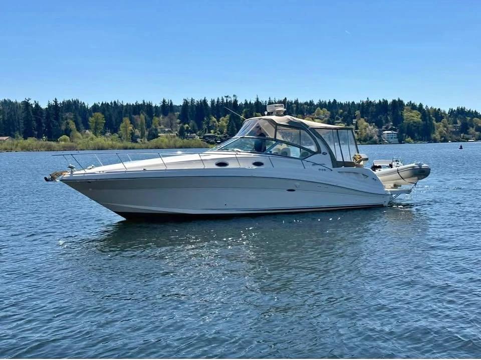 2004 SeaRay 34 Express - Pristine