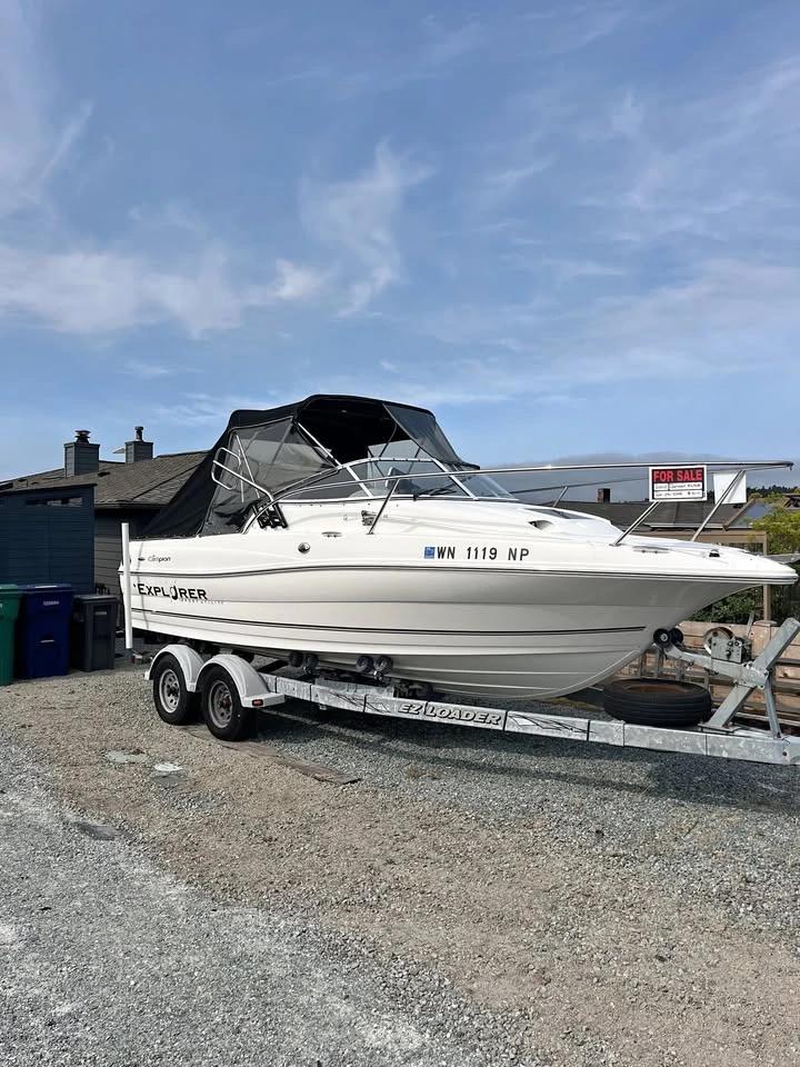 2004 Campion Canadian-built fishing/leisure vessel