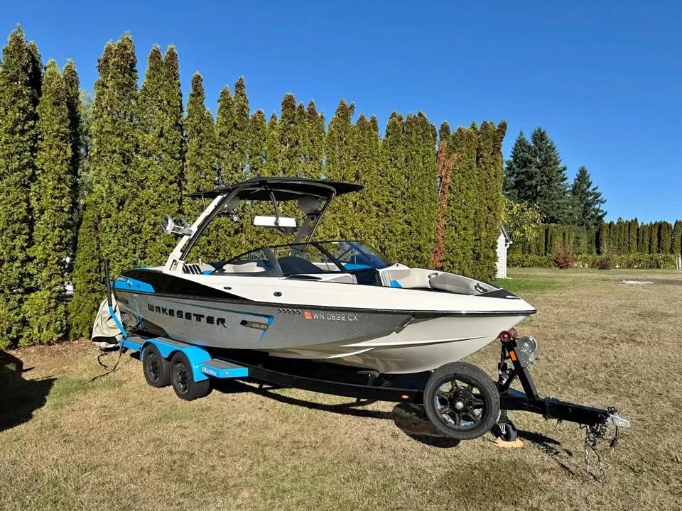 2014 Malibu Wakesetter 23 LSV