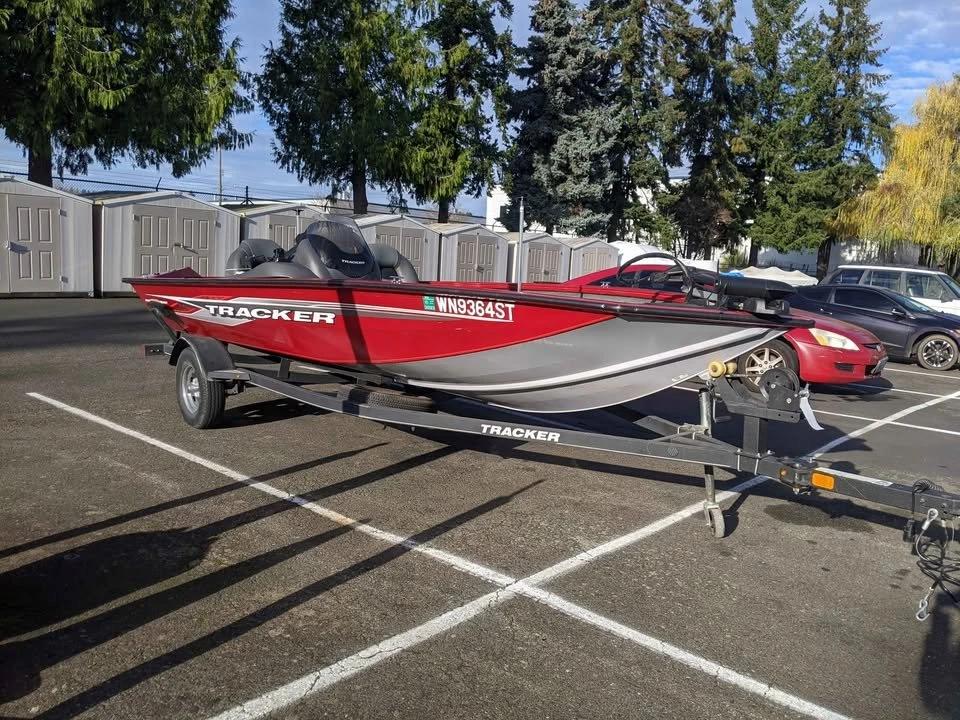 2019 Tracker pro 175 TXW