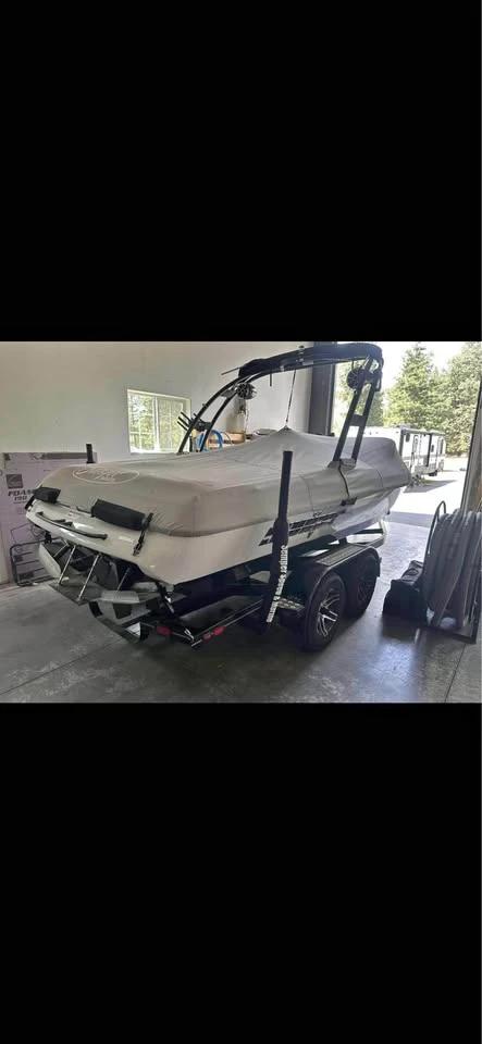 2020 Sanger Surf V215S