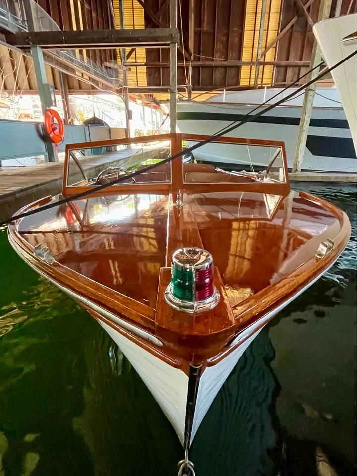 1958 Thompson classic wooden runabout Sea Lancer