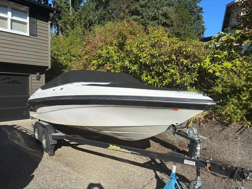2005 Milan 210dx - 5.0 mercruiser 210dx