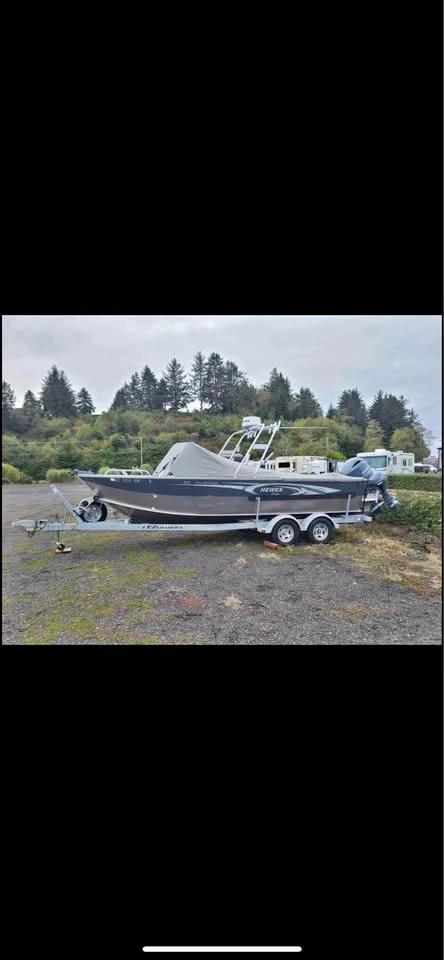 2016 Hewescraft Sea Runner 210