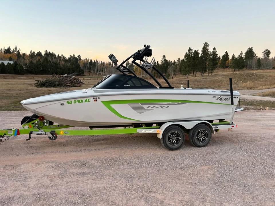 2014 Tige R20