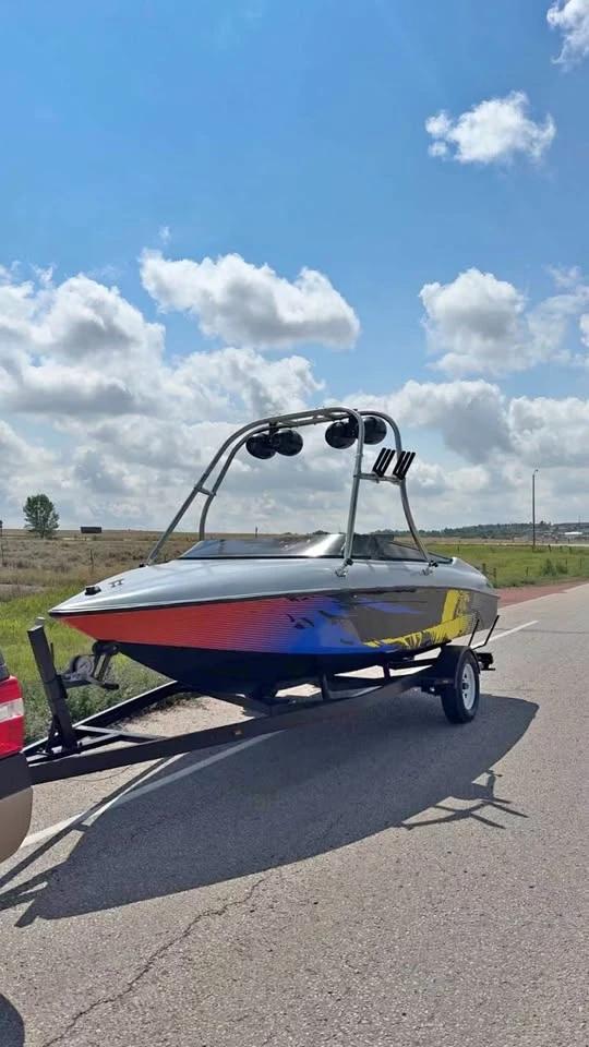 1992 GW Invader Boat