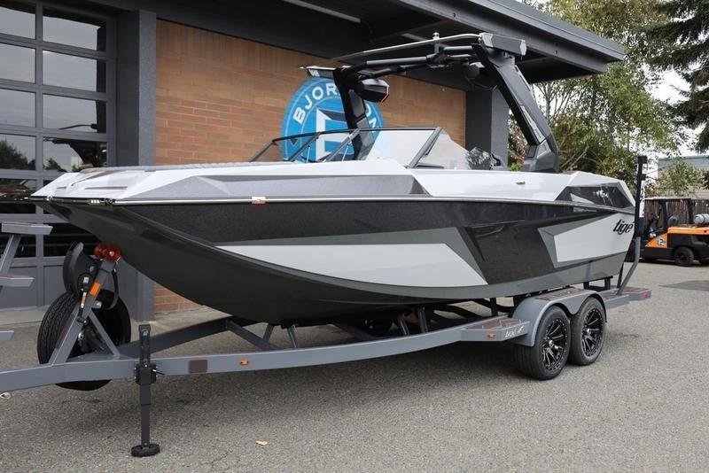 2026 TIGE 22 rzx