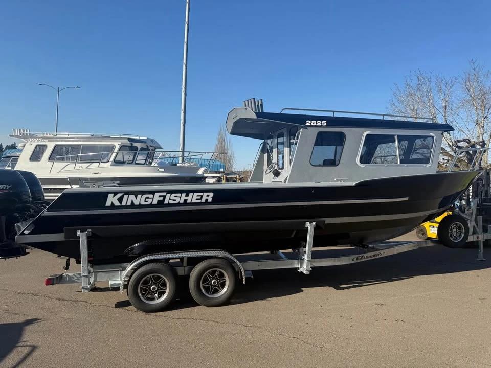 2026 Kingfisher 2825 Coastal Express