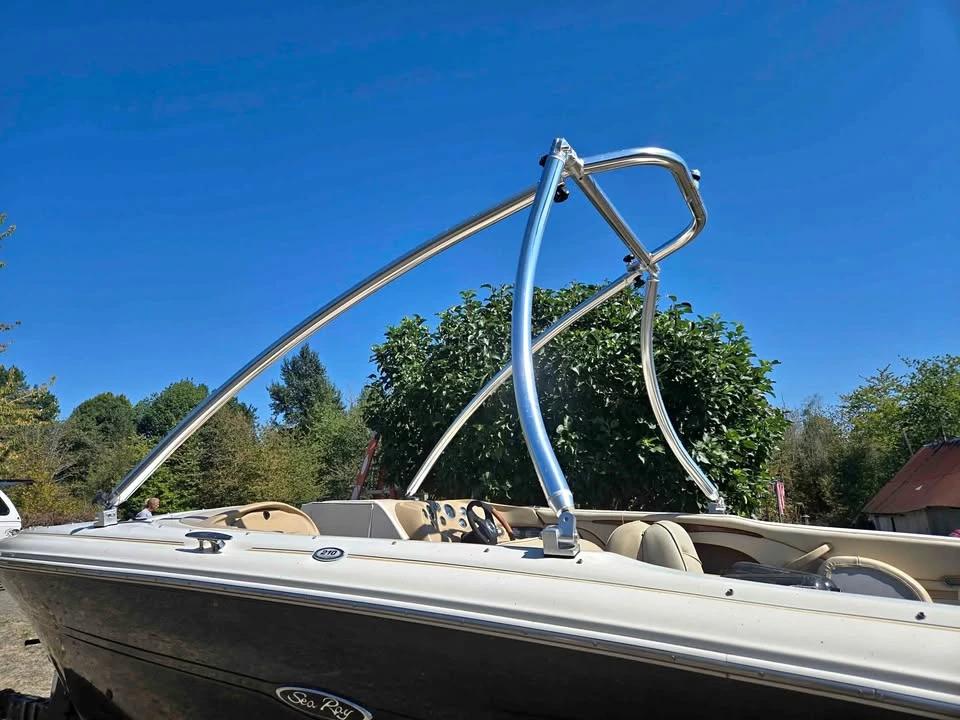 2002 Sea Ray 210