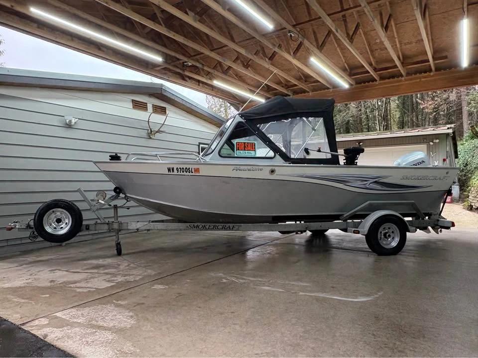 2017 SmokerCraft phantom 182 Phantom