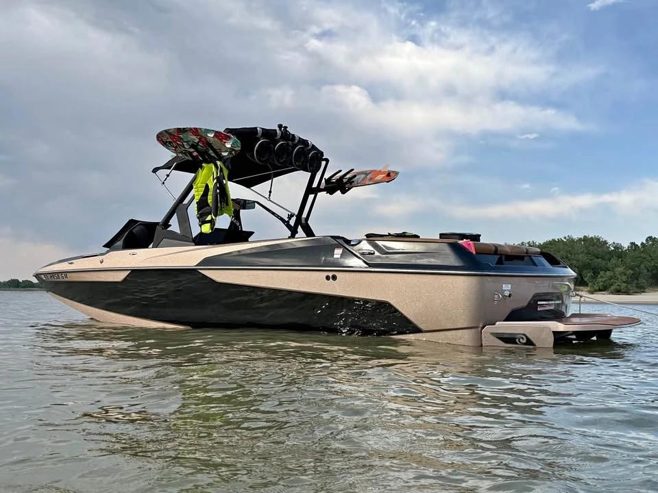 2021 Axis A24
