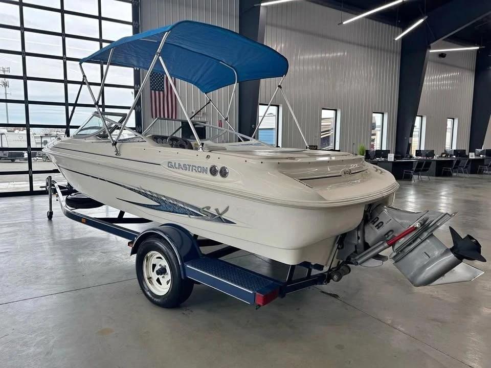 2002 Glastron 195