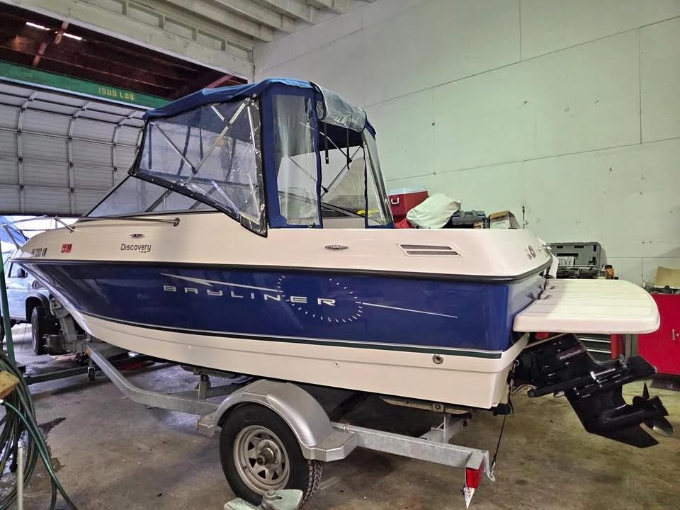 2009 Bayliner discovery 192discovery