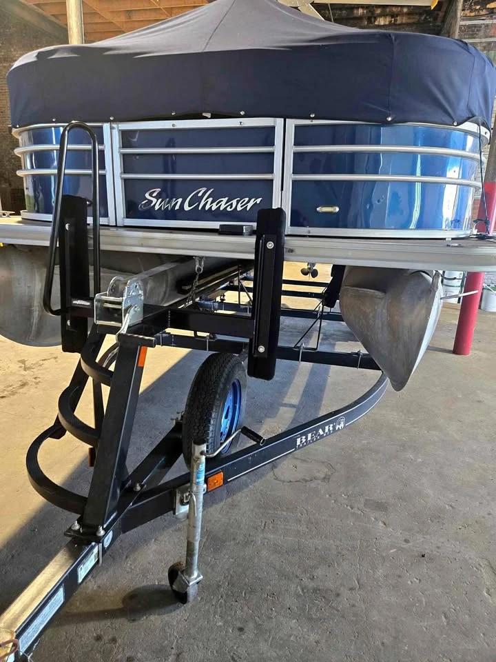 2018 SunChaser 8520