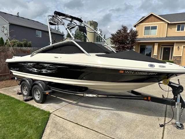 2008 Sea Ray 205 sport