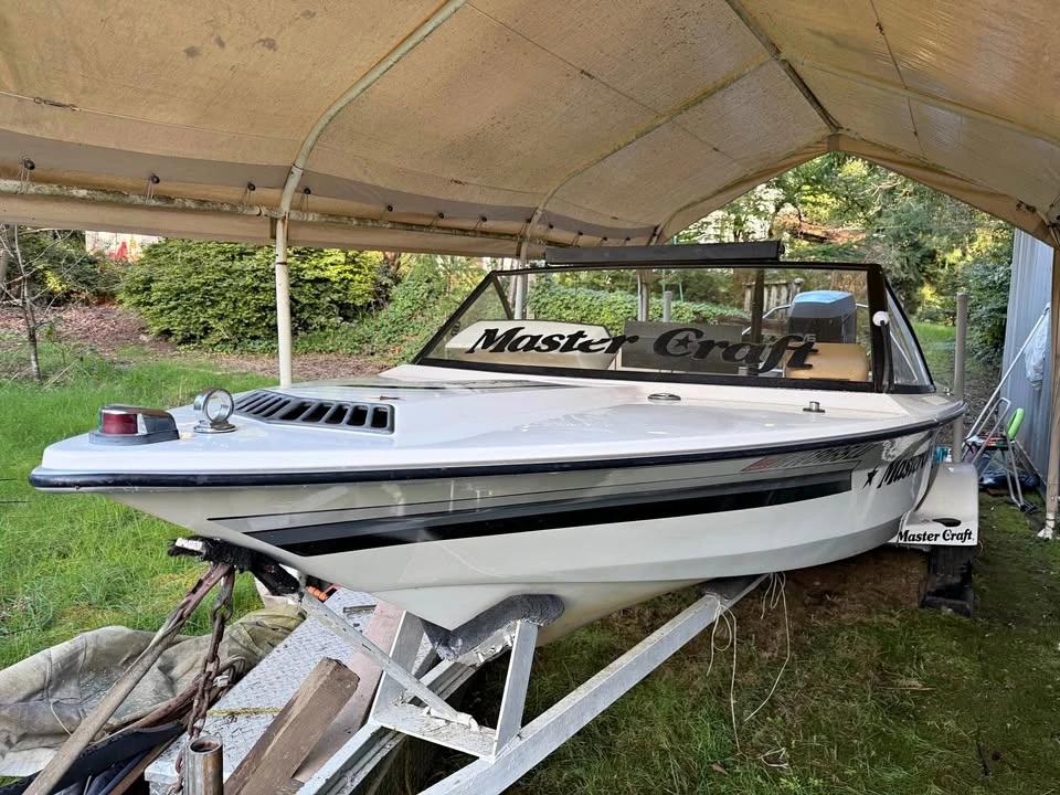 1986 Master craft prostar 190 bare foot ski boat MasterCraft ProStar